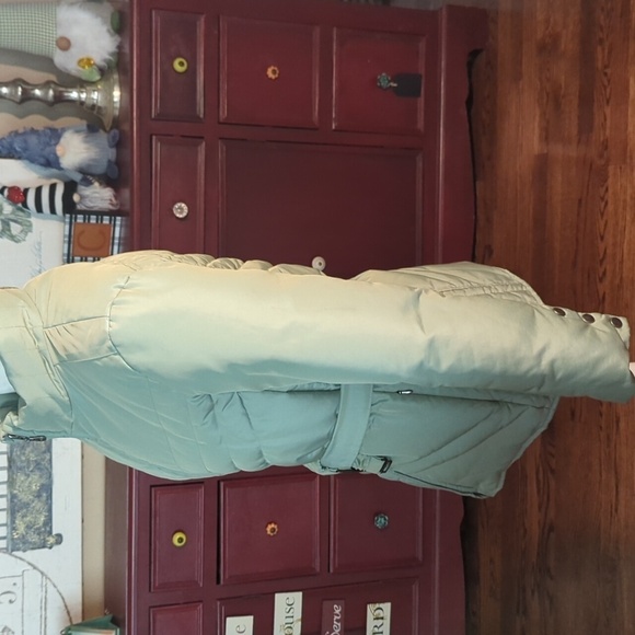 Larry Levin Vtg pistachio green fitted down filled puffer jacket with belt sz XS - Picture 5 of 15